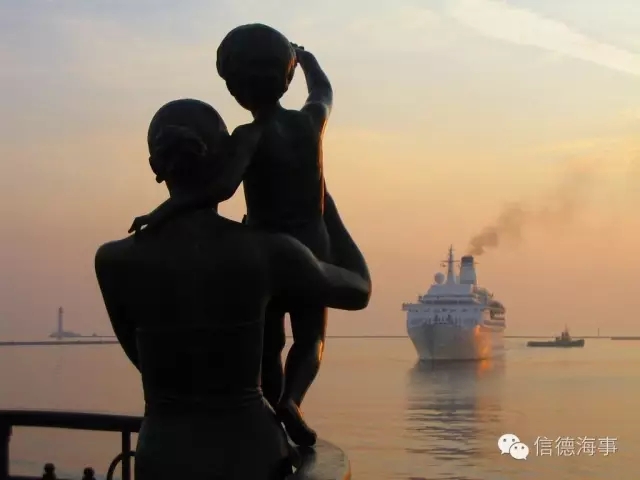 我的爸爸，他是海员。