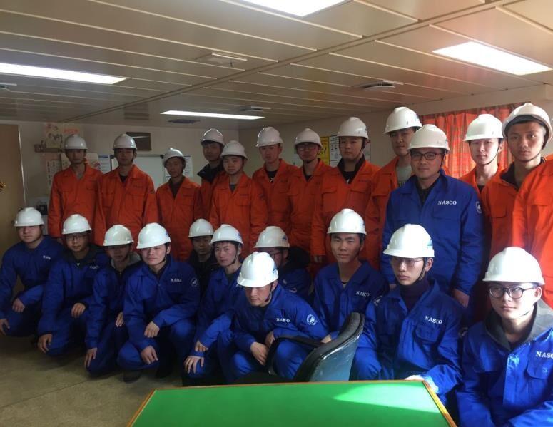 军爱民,民拥军,军民共建筑长城